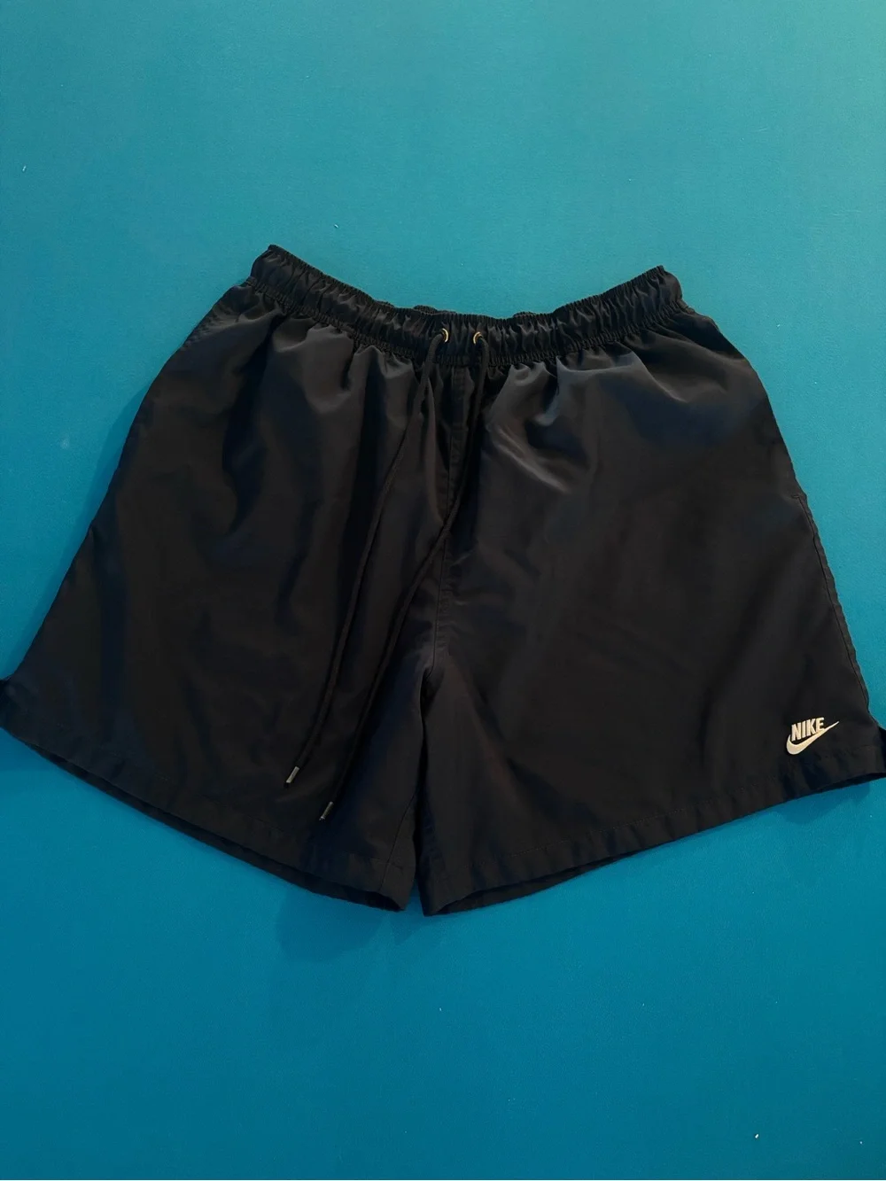 Nike Men's Navy Mesh-Lined Training Shorts